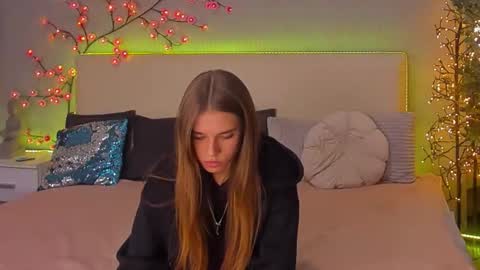 MelissaCrayzy online show from 11.29.25