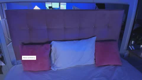 M E L I S S A  online show from 01.09.26