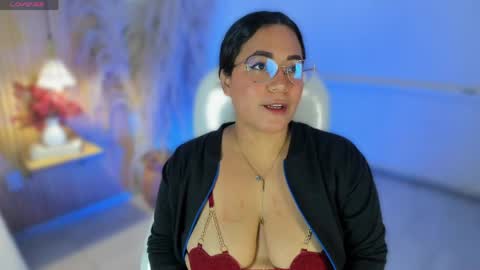 M E L I S S A  online show from 04.04.26