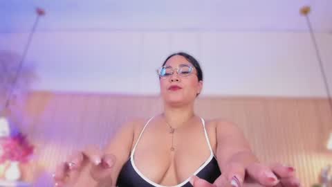 M E L I S S A  online show from 07.06.26