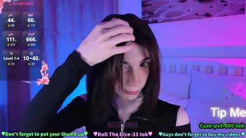 Snapshot of melissaober chatting on 12.05.25 Melissa or abbreviated Mel or Lis online show from 12.05.25