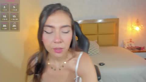    online show from 11.04.25