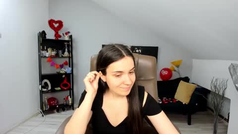 Snapshot of melissawiliam chatting on 02.13.25 melissawiliam online show from 02.13.25