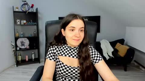 Snapshot of melissawiliam chatting on 09.30.25 melissawiliam online show from 09.30.25