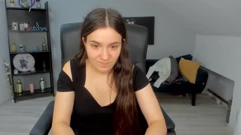 Snapshot of melissawiliam chatting on 10.15.25 melissawiliam online show from 10.15.25