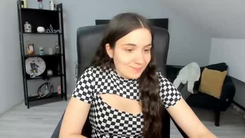 Snapshot of melissawiliam chatting on 10.20.25 melissawiliam online show from 10.20.25