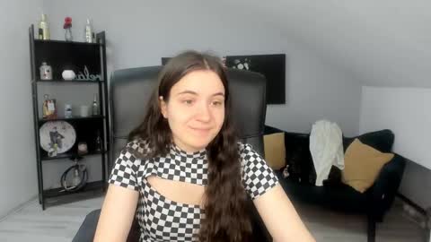 Snapshot of melissawiliam chatting on 11.18.25 melissawiliam online show from 11.18.25