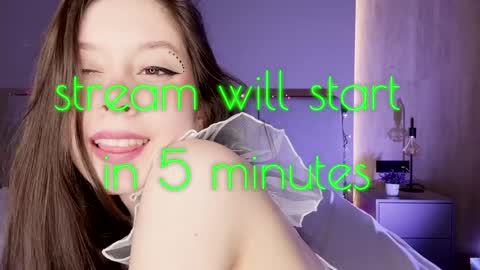 NEXT STREAM  in 7  3gmt---  online show from 09.22.25