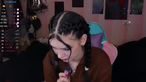 Freya  IM NONUDE online show from 02.06.25