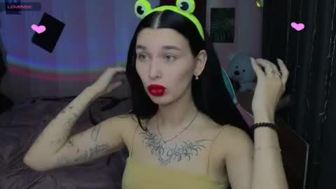 Freya  IM NONUDE online show from 10.12.25