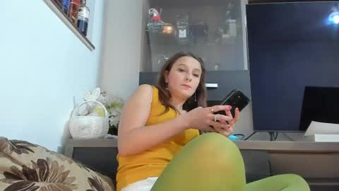 MellyMell  online show from 05.06.26