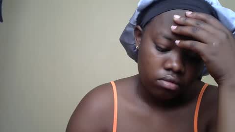 Snapshot of mellcy chatting on 02.11.25 mell online show from 02.11.25