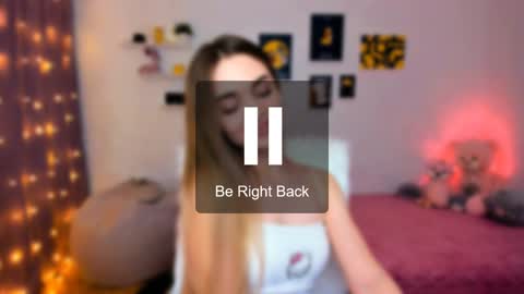 Snapshot of mellifluoustess chatting on 12.16.24 Tessa online show from 12.16.24