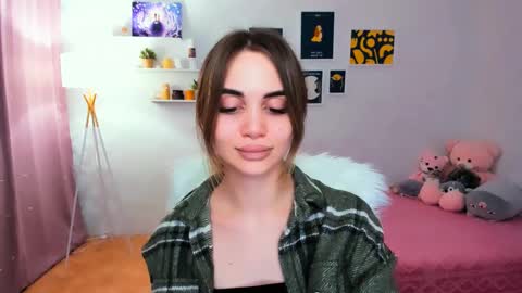 Snapshot of mellifluoustess chatting on 02.20.25 Tessa online show from 02.20.25