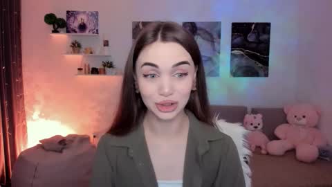 Snapshot of mellifluoustess chatting on 02.13.26 Tessa online show from 02.13.26