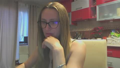 Snapshot of melly_rosey chatting on 01.16.25 Melly online show from 01.16.25