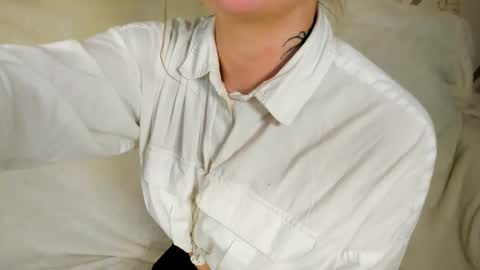 MelMooon online show from 02.24.26