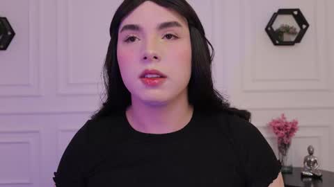 Snapshot of meloddysky chatting on 10.10.25 Meloddy online show from 10.10.25