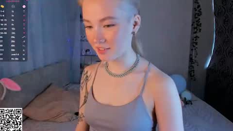 Snapshot of melodievejar chatting on 06.17.26 melodievejar online show from 06.17.26