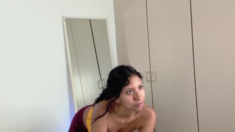 Snapshot of melody24_ chatting on 01.29.25 melody24_ online show from 01.29.25