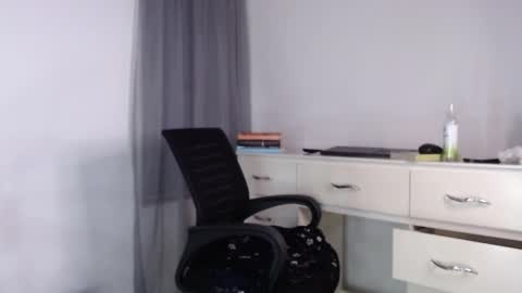 Melody online show from 11.26.25