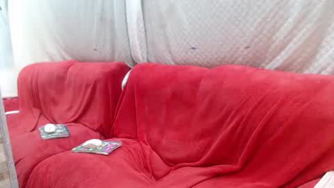 melody phillips online show from 02.04.25