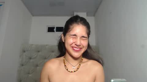 melody phillips online show from 10.09.25