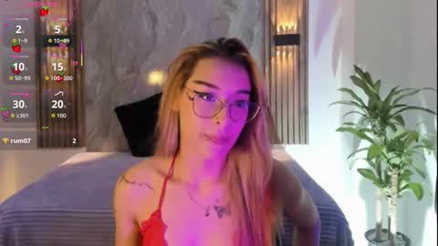 Snapshot of melodylanee chatting on 11.08.25 melodylanee online show from 11.08.25