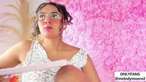 Snapshot of melodymoore_ chatting on 12.05.25 Melody online show from 12.05.25