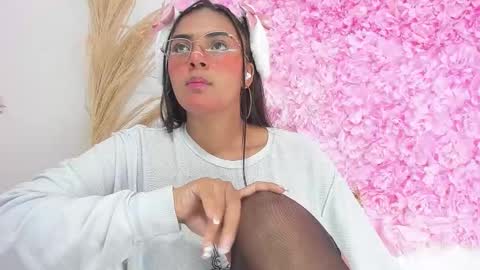 Snapshot of melodymoore_ chatting on 01.17.26 Melody online show from 01.17.26