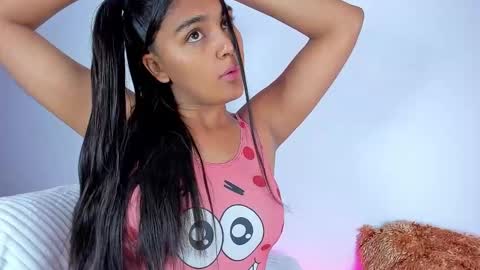 Snapshot of melodymoore_ chatting on 03.23.26 Melody online show from 03.23.26