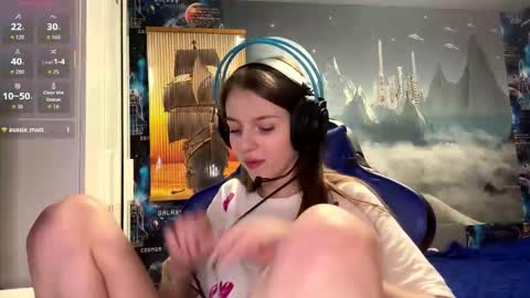 Snapshot of melonygriffen chatting on 02.21.26 Hi Im Aria 18 years old online show from 02.21.26