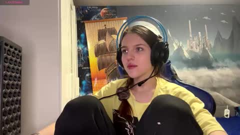 Snapshot of melonygriffen chatting on 03.13.26 Hi Im Aria 18 years old online show from 03.13.26