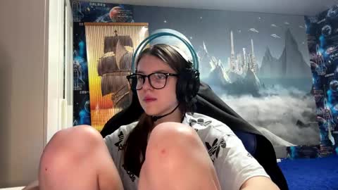 Hi Im Aria 18 years old online show from 05.19.26