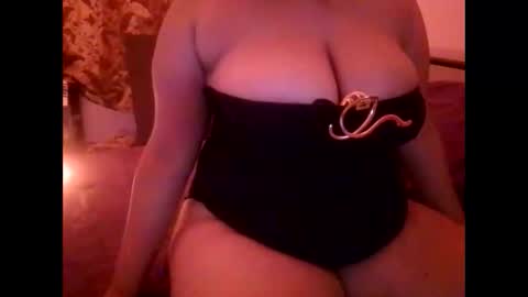 Merry online show from 11.22.25