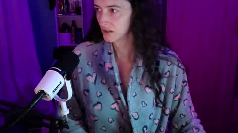 Snapshot of memisecrets chatting on 11.30.25 Megumi Aina online show from 11.30.25