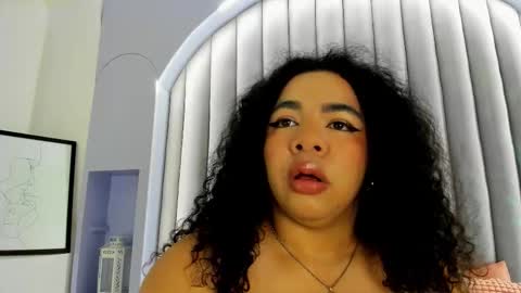 Snapshot of memphiswilliams chatting on 09.22.25 Memphis Williams online show from 09.22.25