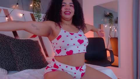 Snapshot of memphiswilliams chatting on 10.04.25 Memphis Williams online show from 10.04.25