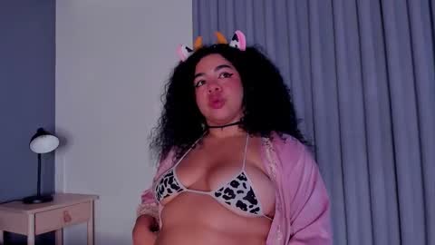 Snapshot of memphiswilliams chatting on 10.12.25 Memphis Williams online show from 10.12.25