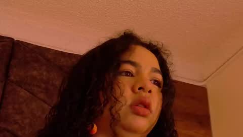 Snapshot of memphiswilliams chatting on 11.04.25 Memphis Williams online show from 11.04.25