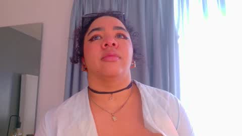 Snapshot of memphiswilliams chatting on 11.17.25 Memphis Williams online show from 11.17.25