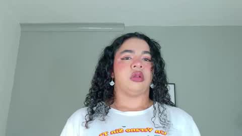 Snapshot of memphiswilliams chatting on 12.04.25 Memphis Williams online show from 12.04.25