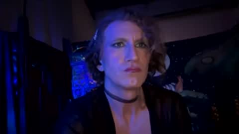 memyselfnirene804 online show from 04.28.26