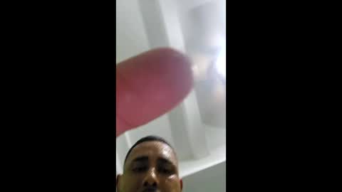 Snapshot of men_seeker chatting on 03.11.26 men_seeker online show from 03.11.26