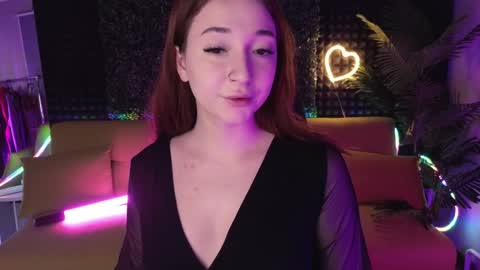 Snapshot of mencialo chatting on 12.16.24 Mencialo online show from 12.16.24