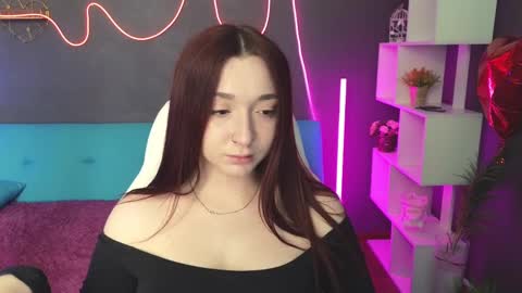Snapshot of mencialo chatting on 02.26.25 Mencialo online show from 02.26.25