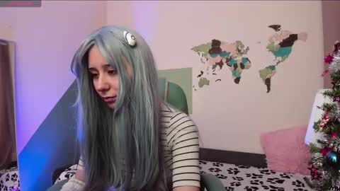 Snapshot of meomeee chatting on 12.14.25 Meo online show from 12.14.25