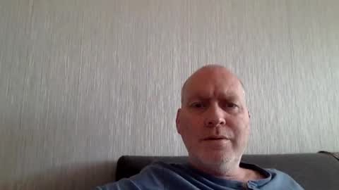 Snapshot of meonjaga chatting on 02.05.25 Meon Prestige online show from 02.05.25