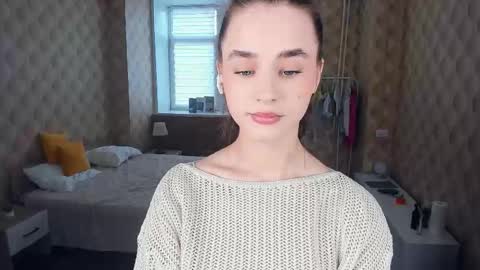 Julie online show from 10.18.25