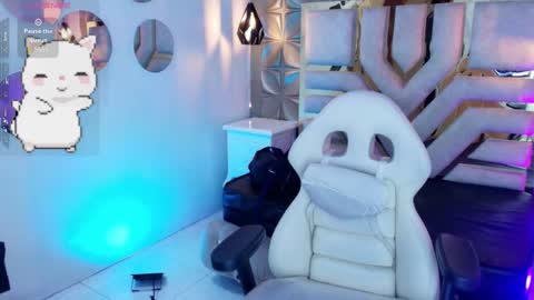    online show from 09.11.25